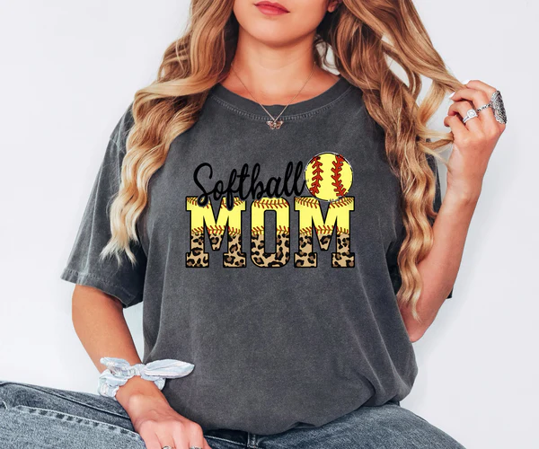 SOFTBALL MOM